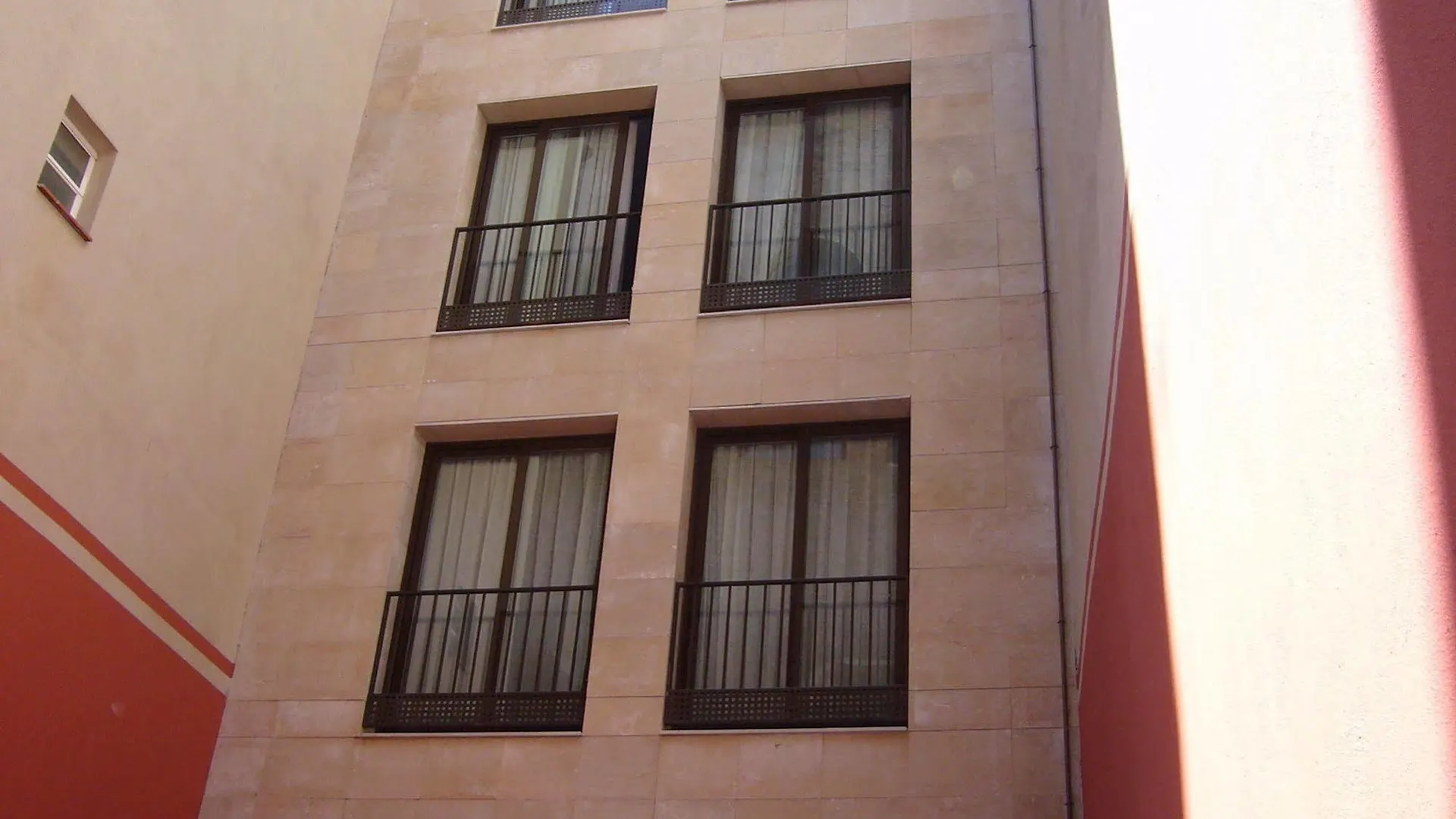 Numa Barcelona Brio Aparthotel